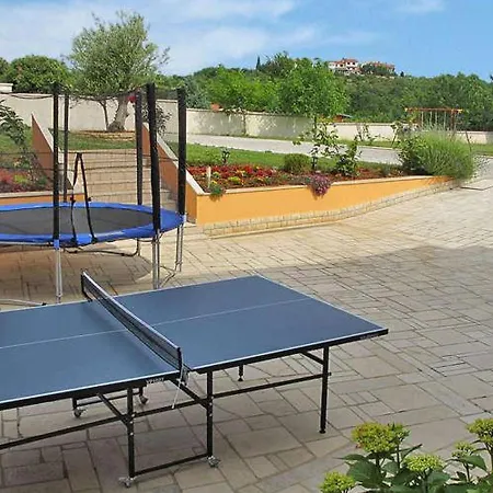 Holiday home Splendid Mobile In With Swimming Pool