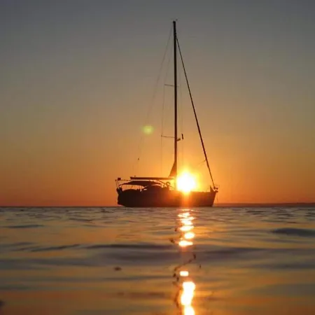 Splendid Mobile In With Swimming Pool Holiday home *